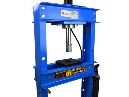 G02083 Prasa hydrauliczna 30T z manometrem i pompą